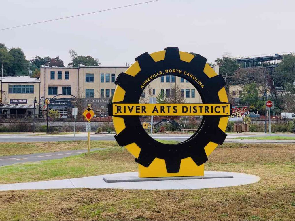 Best neighborhoods in Asheville near the River Arts District